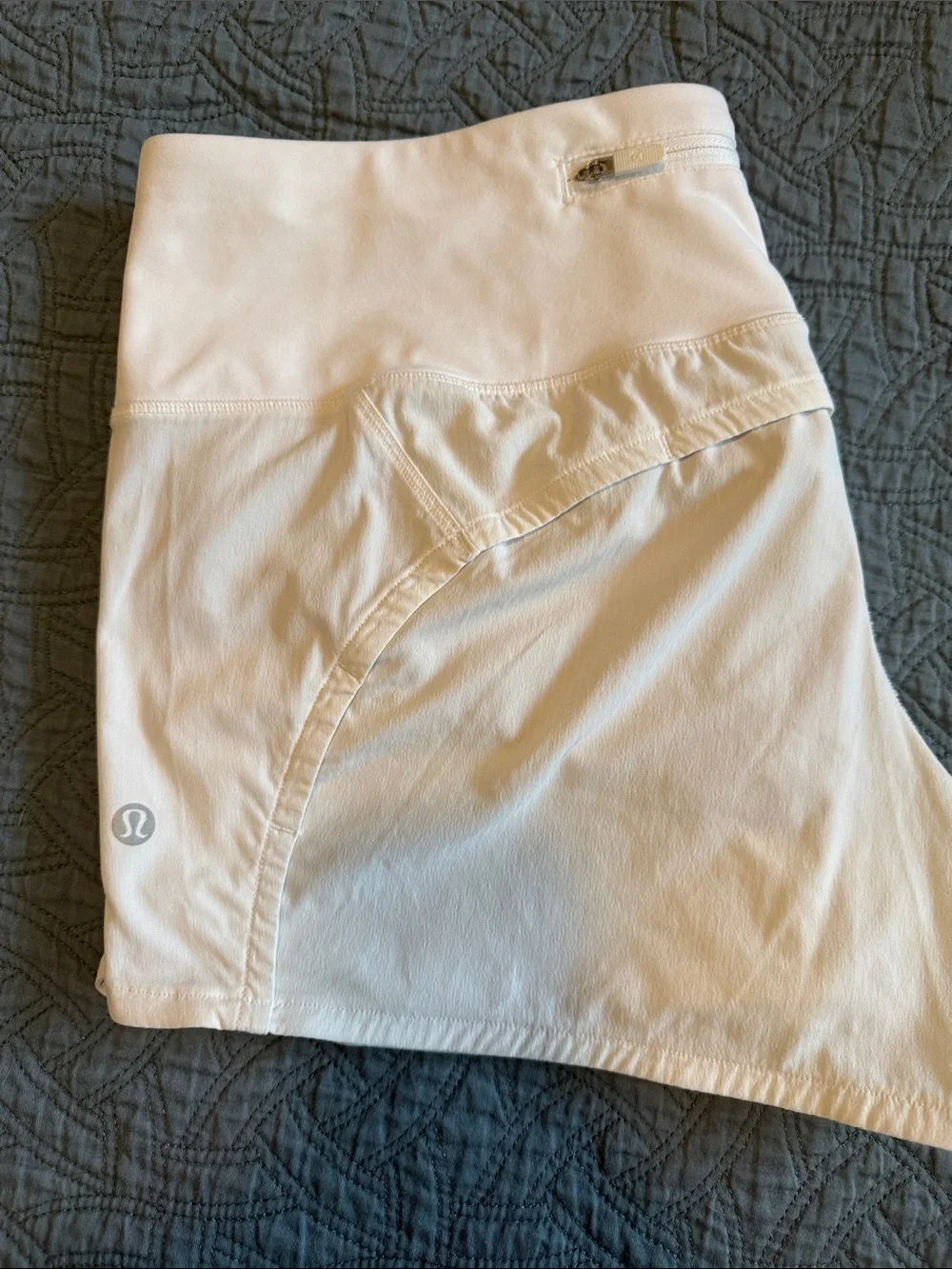 Lululemon Speed Yp White Women's Shorts Size 8